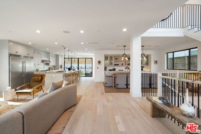 1609 N Coronado Street, Los Angeles, CA 90026