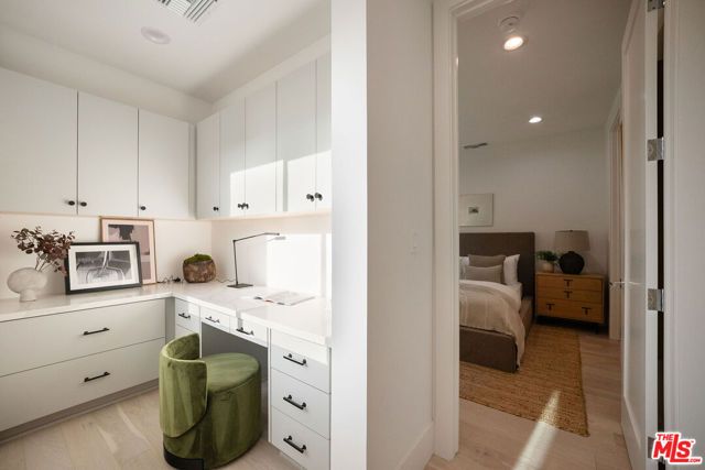 1609 N Coronado Street, Los Angeles, CA 90026