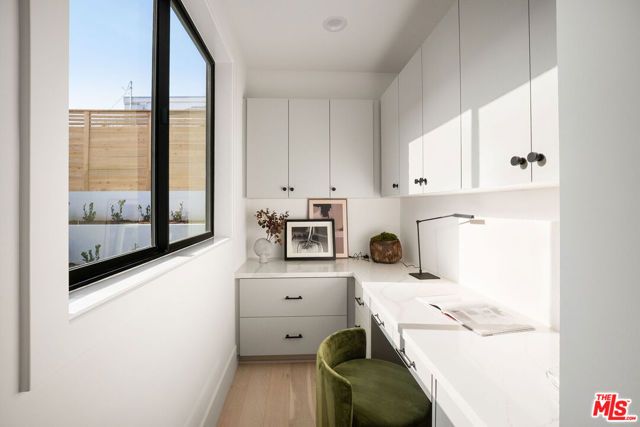 1609 N Coronado Street, Los Angeles, CA 90026