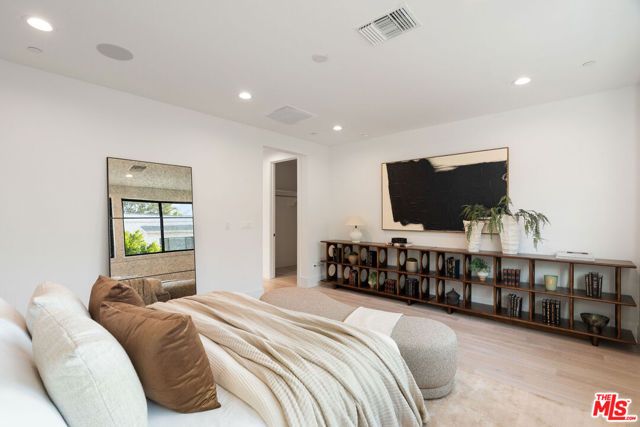 1609 N Coronado Street, Los Angeles, CA 90026