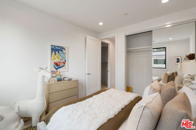 1609 N Coronado Street, Los Angeles, CA 90026