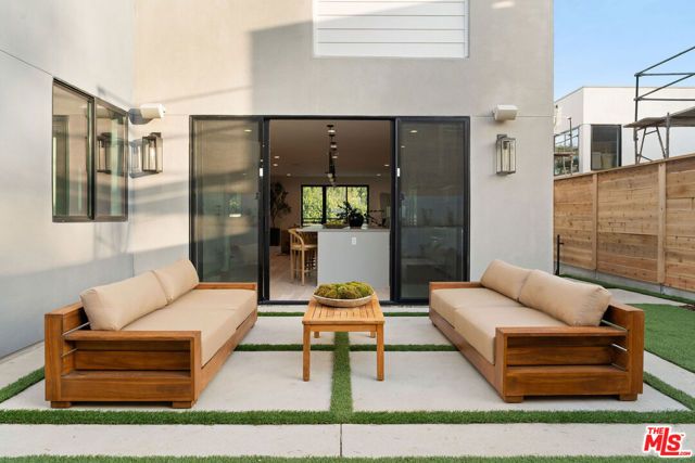 1609 N Coronado Street, Los Angeles, CA 90026