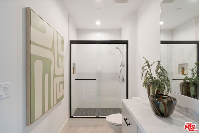 1609 N Coronado Street, Los Angeles, CA 90026