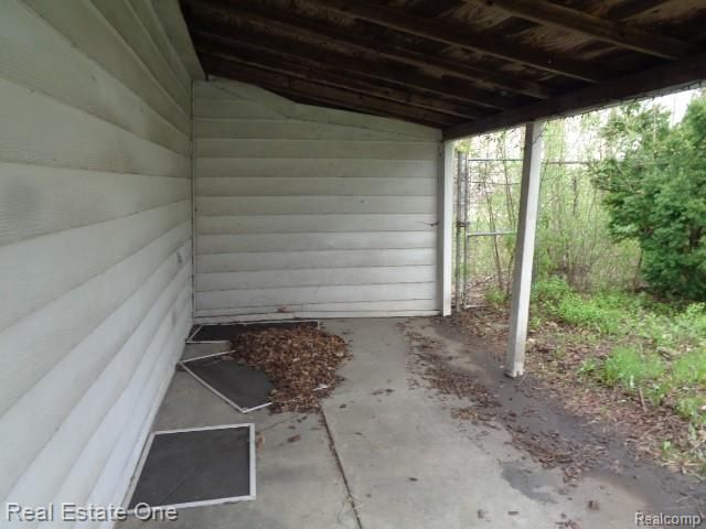 18927 Stansbury Street, Detroit, MI 48235