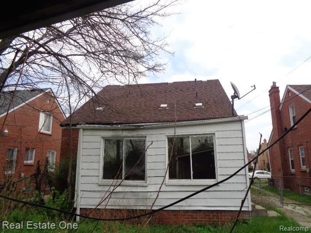 18927 Stansbury Street, Detroit, MI 48235