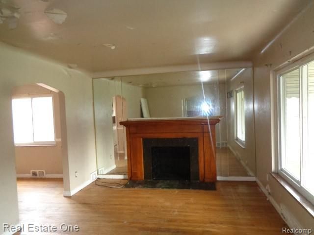 18927 Stansbury Street, Detroit, MI 48235