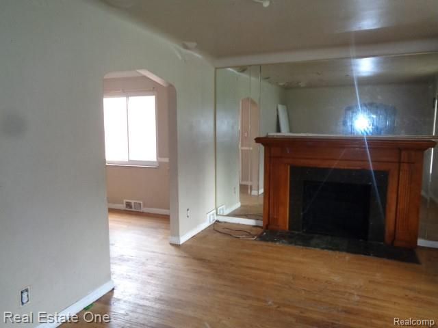 18927 Stansbury Street, Detroit, MI 48235