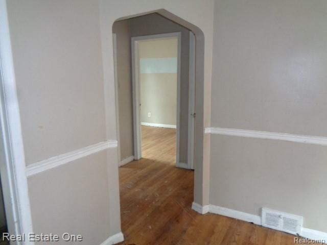 18927 Stansbury Street, Detroit, MI 48235