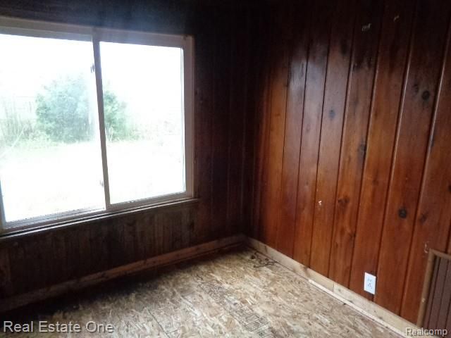 18927 Stansbury Street, Detroit, MI 48235