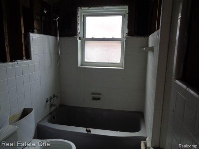 18927 Stansbury Street, Detroit, MI 48235