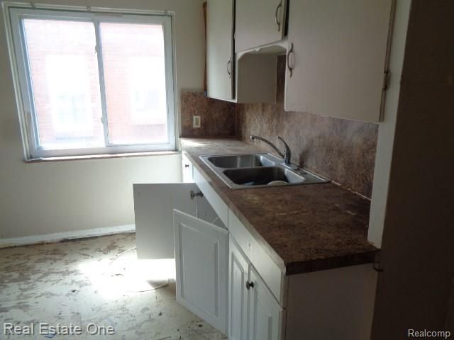 18927 Stansbury Street, Detroit, MI 48235