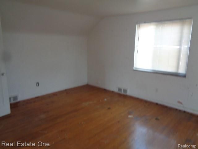 18927 Stansbury Street, Detroit, MI 48235