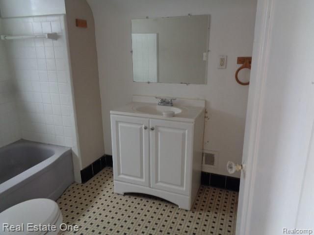 18927 Stansbury Street, Detroit, MI 48235