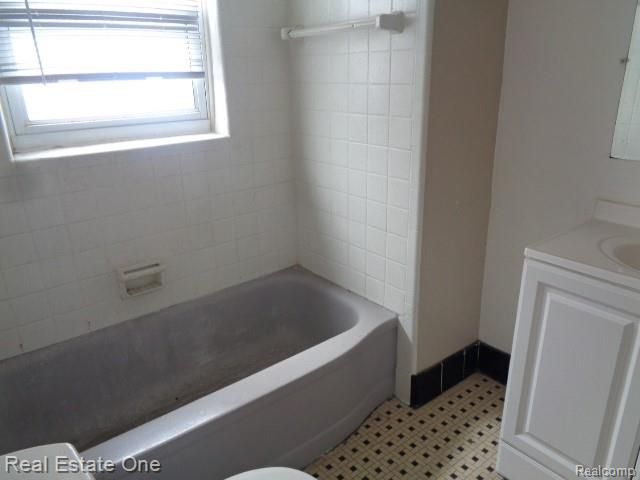 18927 Stansbury Street, Detroit, MI 48235