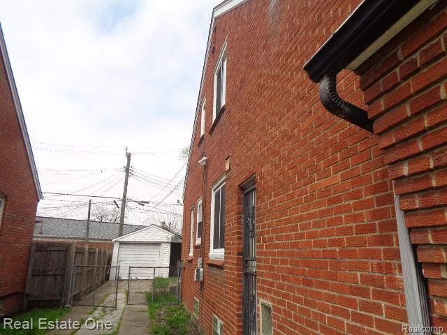 18927 Stansbury Street, Detroit, MI 48235