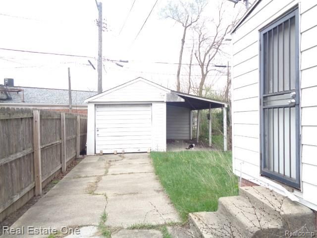18927 Stansbury Street, Detroit, MI 48235