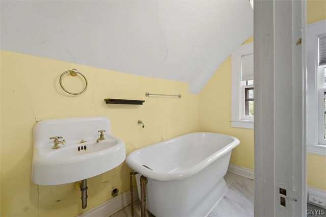 102 Berkeley Drive, Syracuse, NY 13210