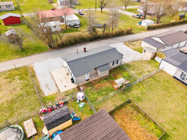 299 Tate Drive, Monticello, KY 42633