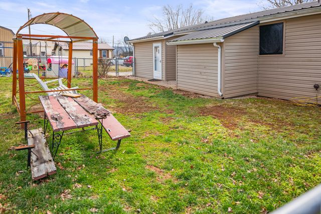 299 Tate Drive, Monticello, KY 42633