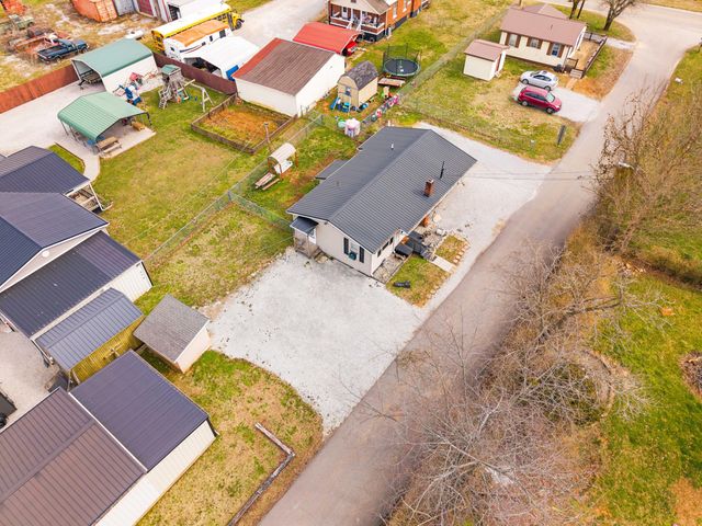 299 Tate Drive, Monticello, KY 42633
