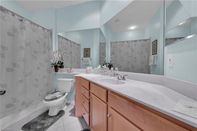 8470 Danbury BLVD 201, Naples, FL 34120