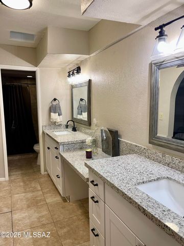 2434 N Shade Tree Circle, Tucson, AZ 85715