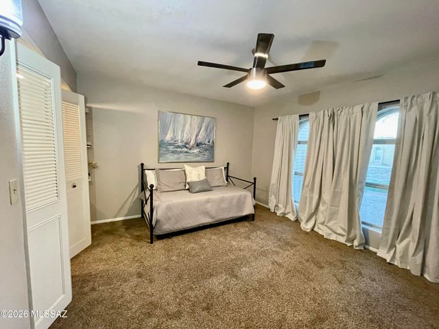 2434 N Shade Tree Circle, Tucson, AZ 85715