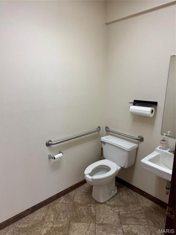 4 Sunset Hills Professional Center, Edwardsville, IL 62025
