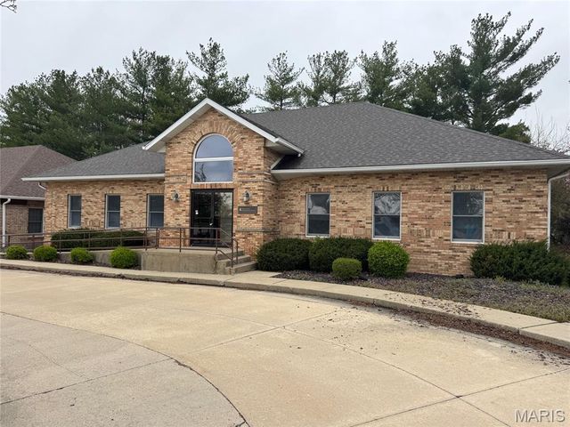 4 Sunset Hills Professional Center, Edwardsville, IL 62025