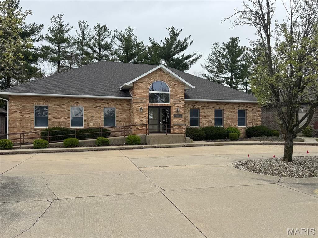 4 Sunset Hills Professional Center, Edwardsville, IL 62025