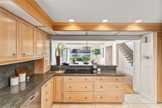 5585 E Corso Di Napoli, Long Beach, CA 90803