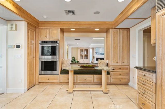 5585 E Corso Di Napoli, Long Beach, CA 90803