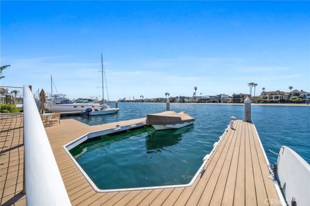 5585 E Corso Di Napoli, Long Beach, CA 90803