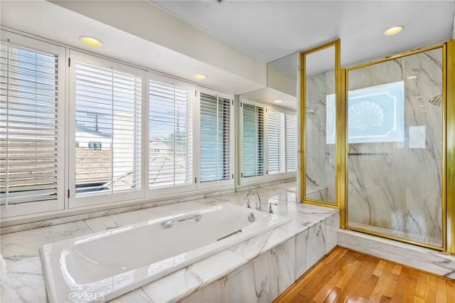 5585 E Corso Di Napoli, Long Beach, CA 90803