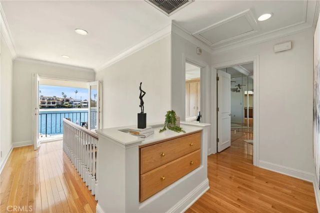 5585 E Corso Di Napoli, Long Beach, CA 90803