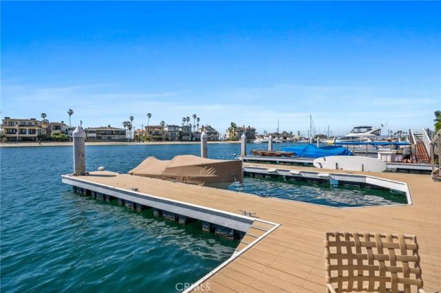5585 E Corso Di Napoli, Long Beach, CA 90803