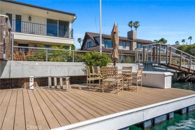 5585 E Corso Di Napoli, Long Beach, CA 90803