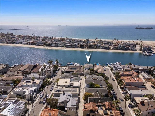 5585 E Corso Di Napoli, Long Beach, CA 90803