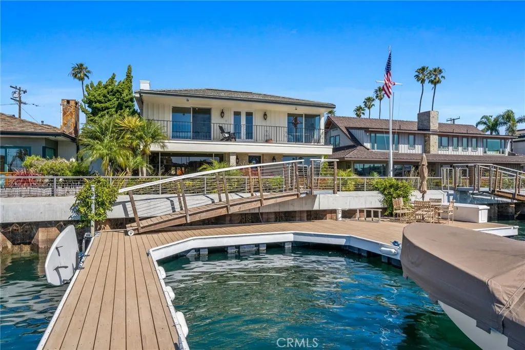5585 E Corso Di Napoli, Long Beach, CA 90803