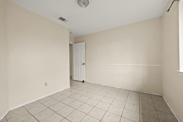 607 Saunders DR, Round Rock, TX 78664