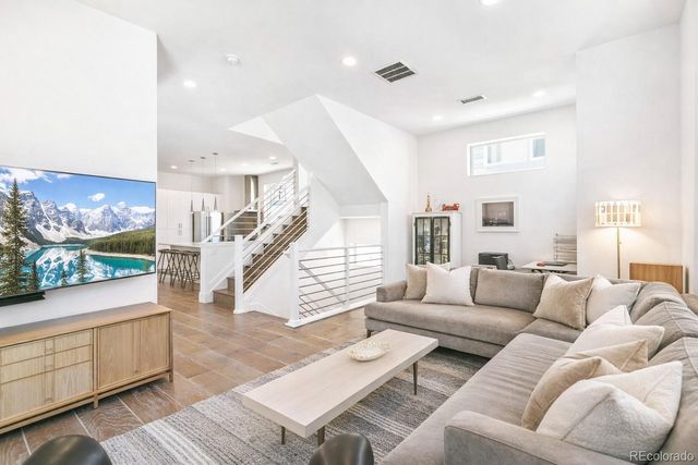 61 W 10th Avenue, Denver, CO 80204