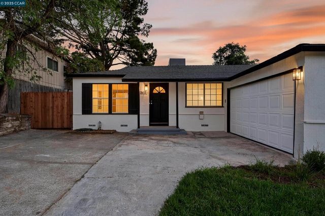 2412 Alamo St, Pinole, CA 94564