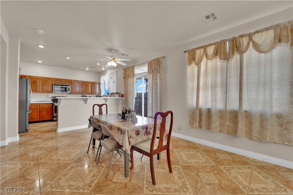Image 13 of property listing at 6536 Castor Tree Way, Las Vegas, NV 89108