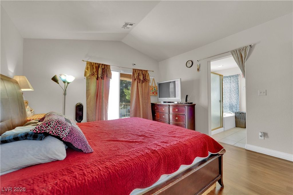 Image 25 of property listing at 6536 Castor Tree Way, Las Vegas, NV 89108