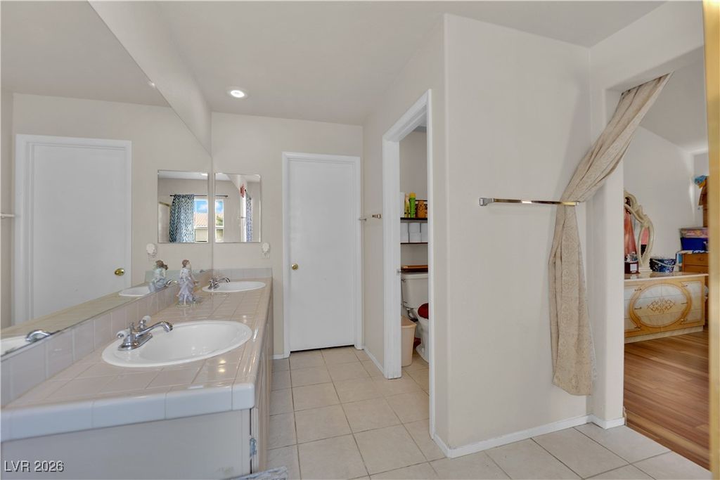 Image 27 of property listing at 6536 Castor Tree Way, Las Vegas, NV 89108