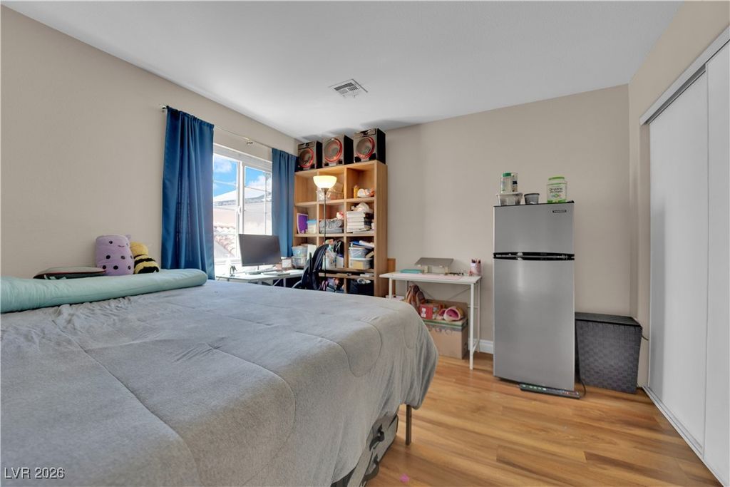 Image 32 of property listing at 6536 Castor Tree Way, Las Vegas, NV 89108