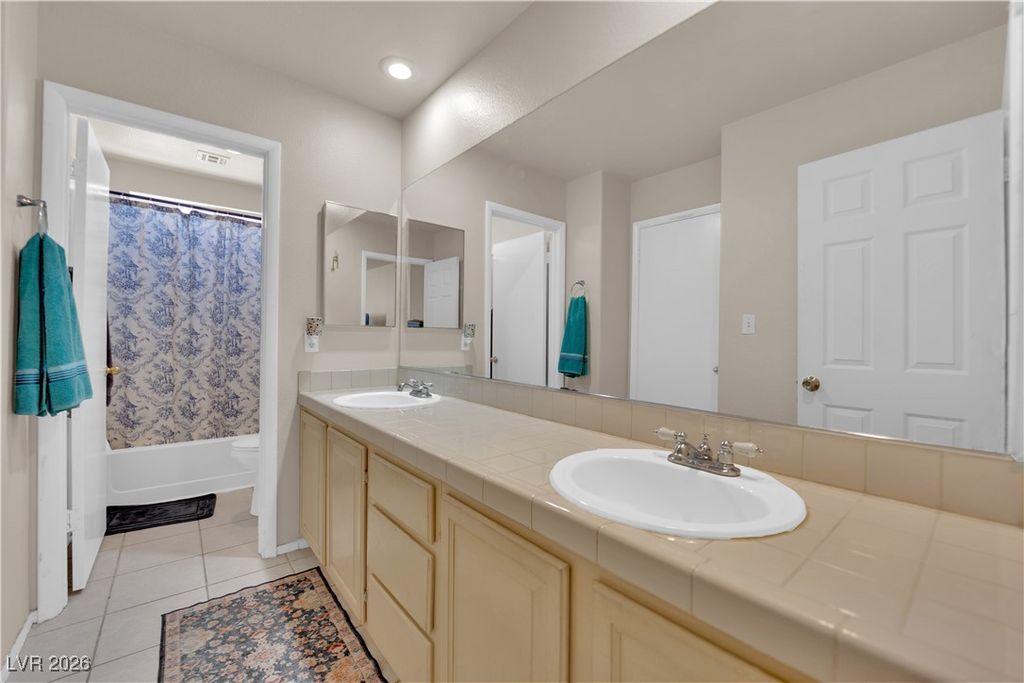 Image 36 of property listing at 6536 Castor Tree Way, Las Vegas, NV 89108