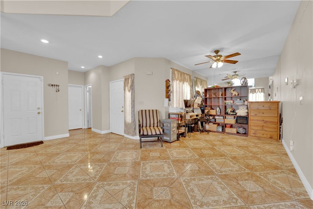 Image 5 of property listing at 6536 Castor Tree Way, Las Vegas, NV 89108