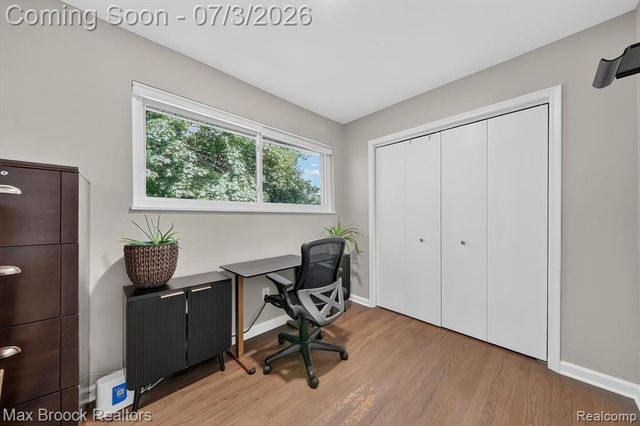 1124 E Windemere Avenue, Royal Oak, MI 48073