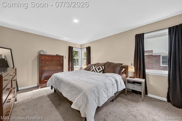 1124 E Windemere Avenue, Royal Oak, MI 48073